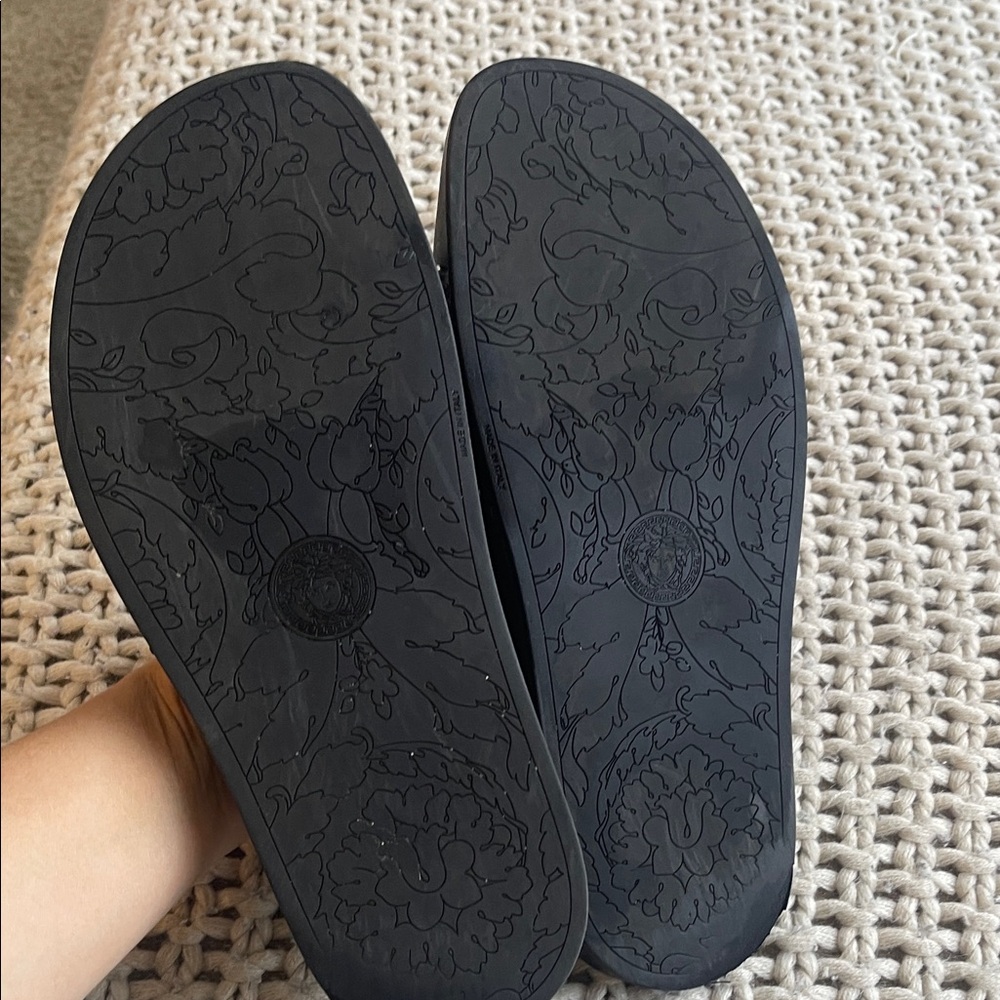 Versace Black Slides with Gold Medusa Emblem beautiful 38 - Picture 8 of 16